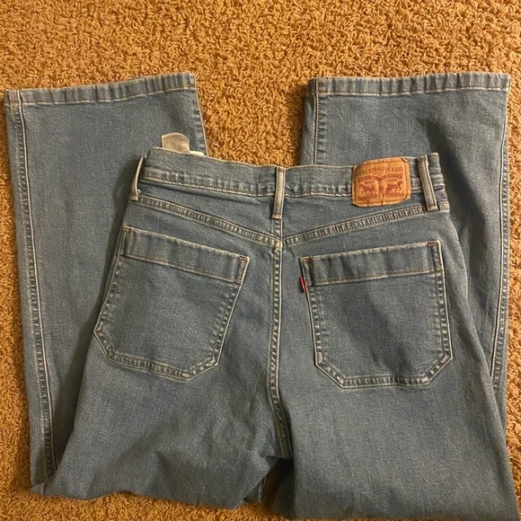 Levi’s mile high cropped wide leg Jean - Picture 3 of 4